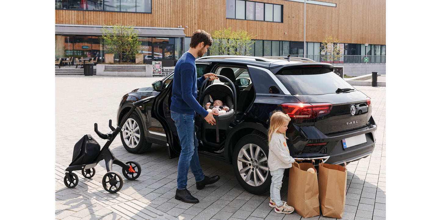 Stokke iZi Go Modular X1 by BeSafe (Rear Facing)